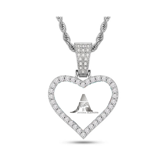 VVS Custom Heart Photo Pendant