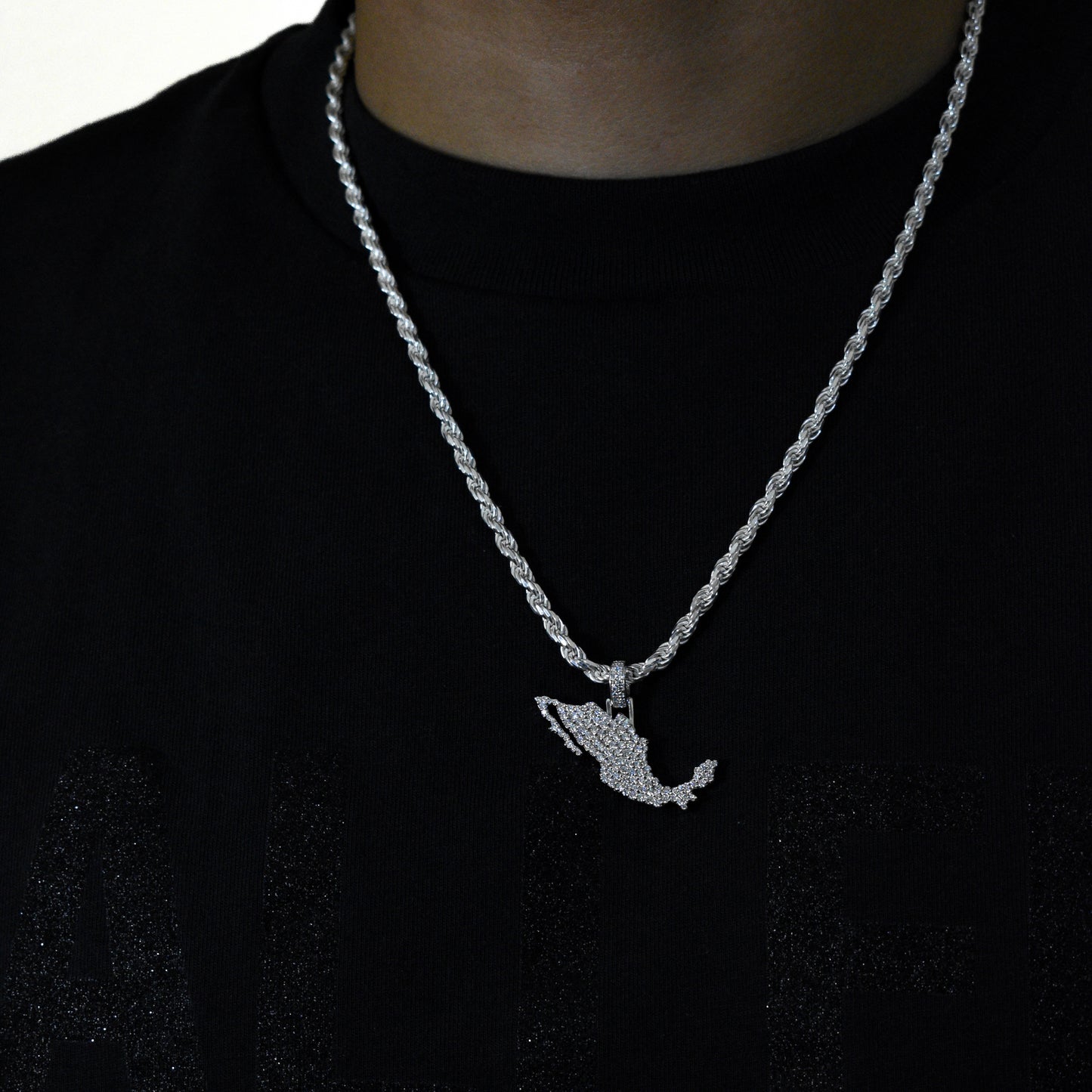 VVS Mexico Pendant