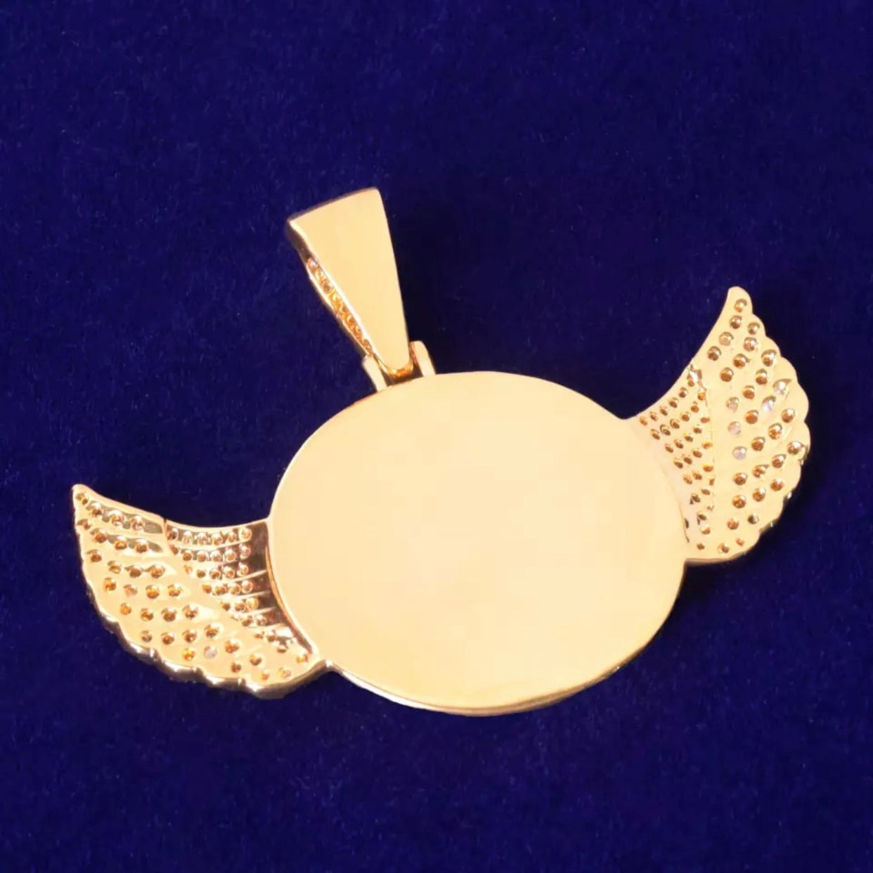 Memoriam Picture Chain