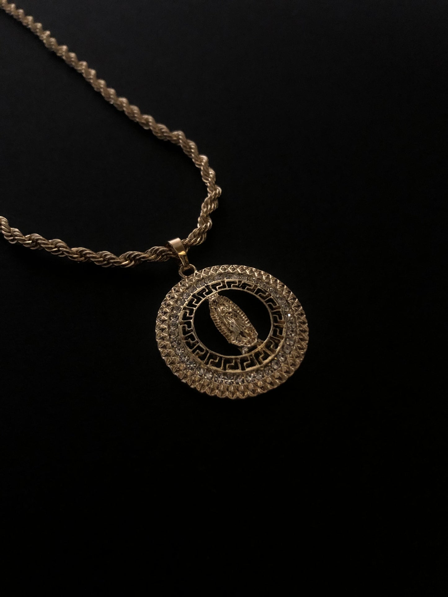 Virgen De Guadalupe Greek Pattern Chain (White Stones)