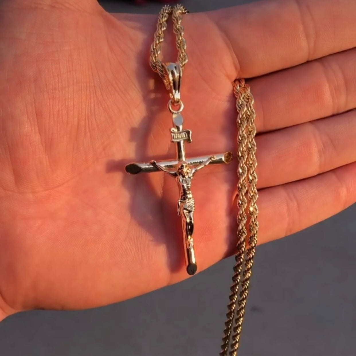 Cruz Chain